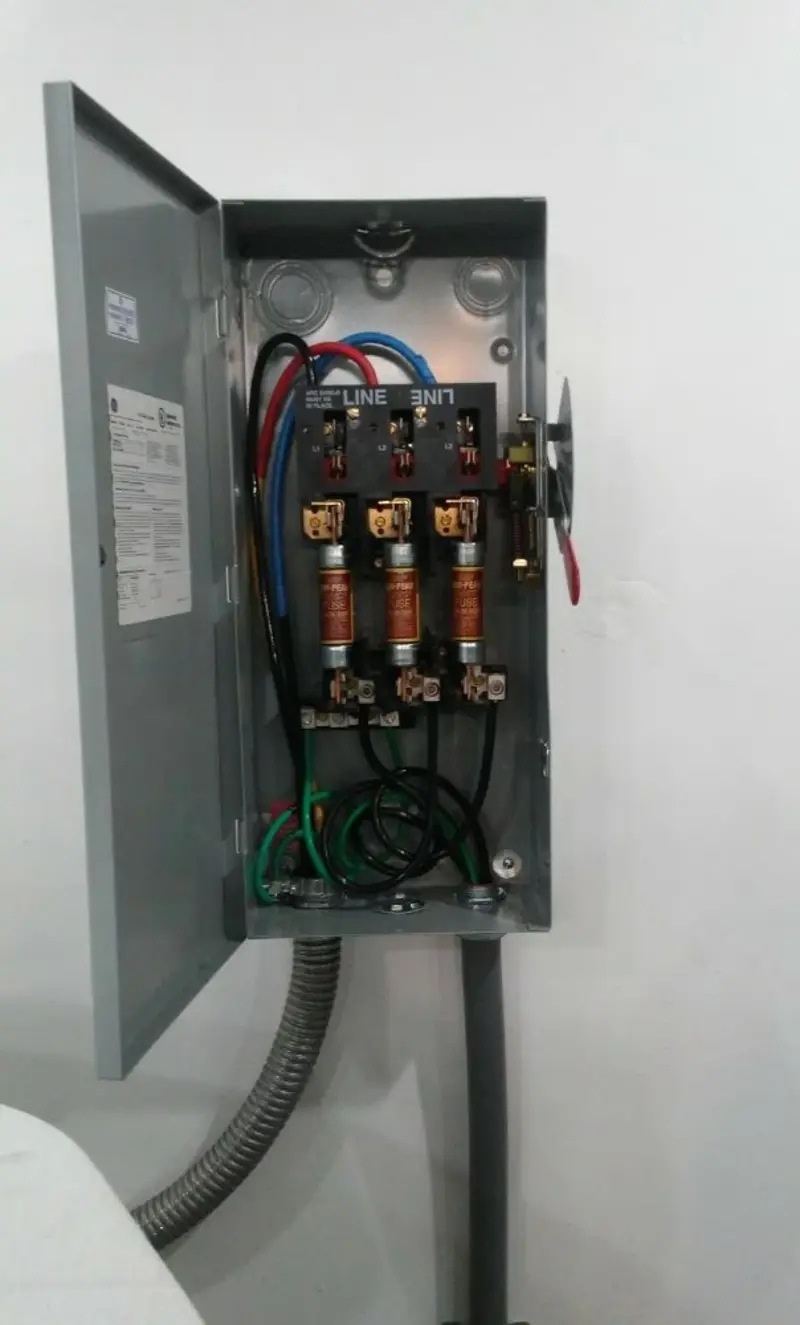 Three-phase disconnect switch installed for Electrical Wiring & Rewiring in Oak Hill